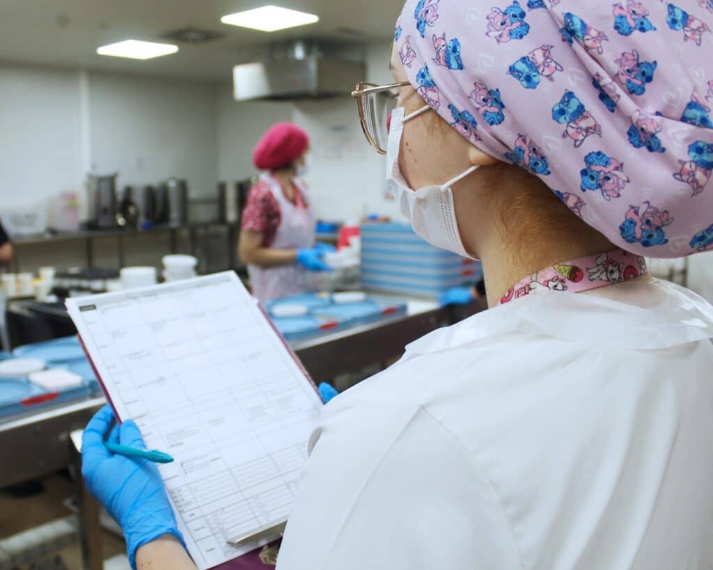 Hospital de Curicó solicita a las visitas no ingresar alimentos a pacientes hospitalizados
