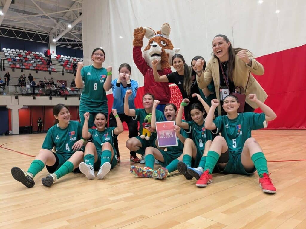 El Maule hace historia con doble campeonato nacional en futsal escolar