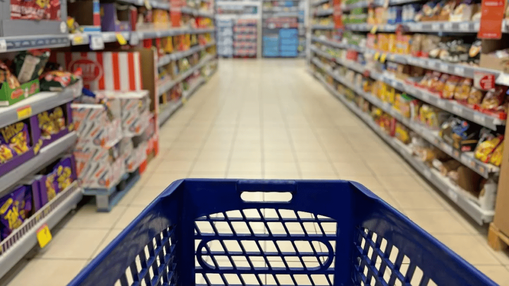 Supermercados cerrarán antes este 17 de septiembre: Revisa los horarios