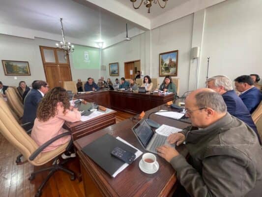 Concejo Municipal de Curicó extendió plazo para postulaciones a Hijo(a) y Ciudadano(a) Ilustre 2025