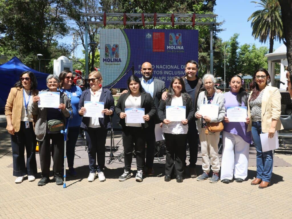 Usuarios de Molina recibieron certificación del Fondo Nacional de Proyectos de Inclusión