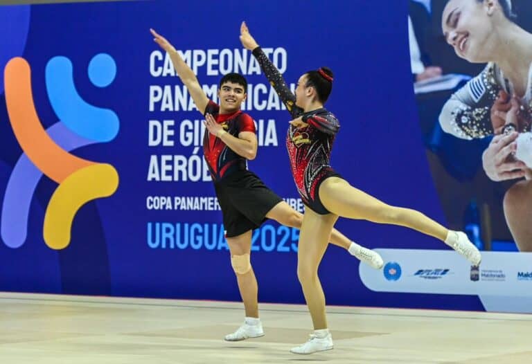 Bastián Palomera y Nicol Baier logran histórico triunfo para Chile en gimnasia aeróbica