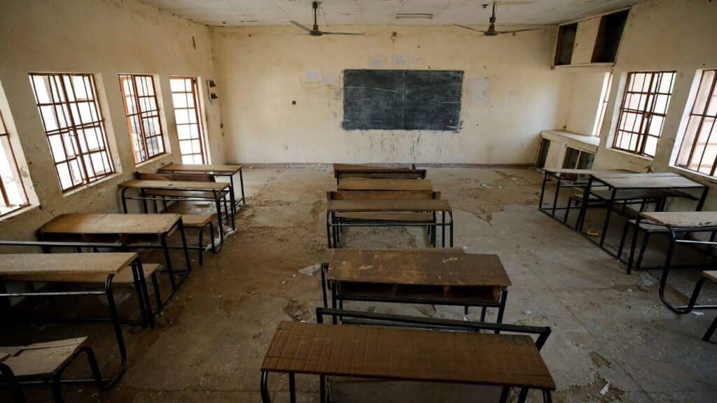 Más de 300 niños secuestrados en ataque a internado católico en Nigeria