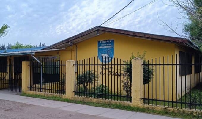 Escuela María Inés Rodríguez de Curicó rechaza medidas que impone el PADEM 2026