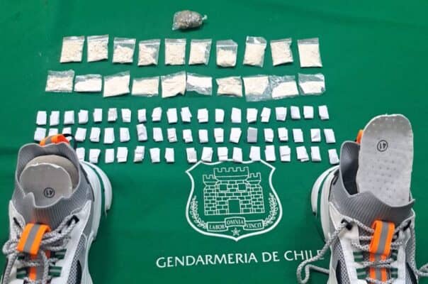 Mujer es detenida en Cárcel de Molina tras intentar ingresar droga oculta en sus zapatillas