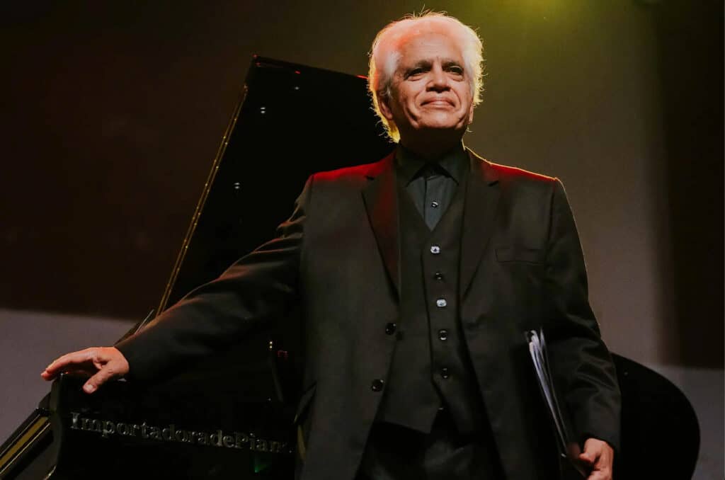 Nostalgia y clásicos: Roberto Bravo vuelve al TRM con concierto dedicado a las grandes melodías del cine