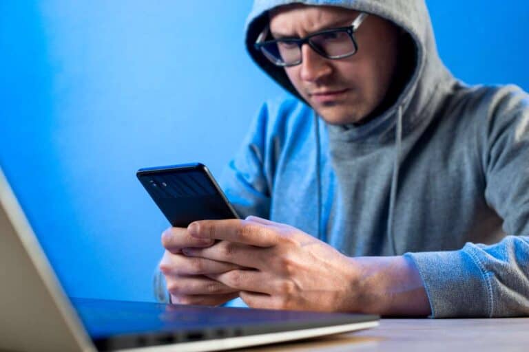 Ciberseguridad: Los riesgos ocultos detrás del viral "hazme una caricatura con lo que sabes de mí"