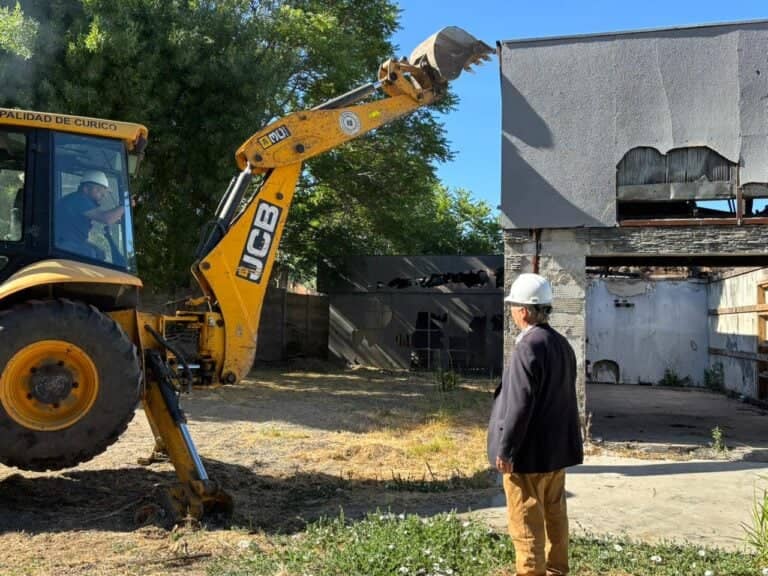 Municipio inició obras para habilitación de Oficina de Turismo de Curicó