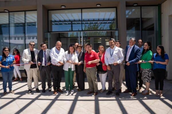 Inauguran oficialmente el moderno Cesfam de Rauco