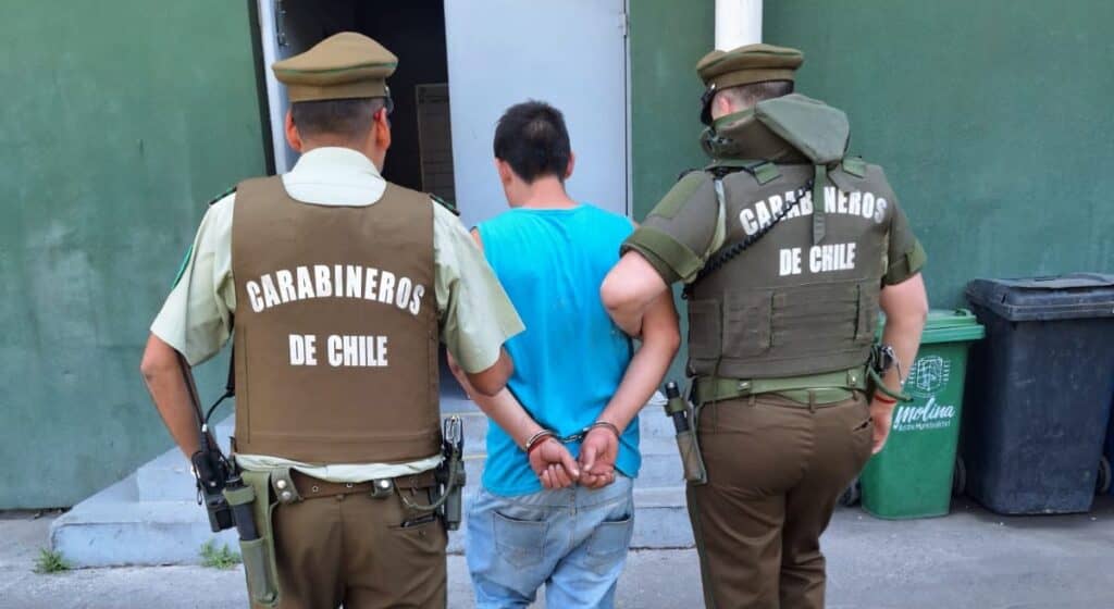 Carabineros detiene a sujeto que ingresó al domicilio del alcalde de Sagrada Familia