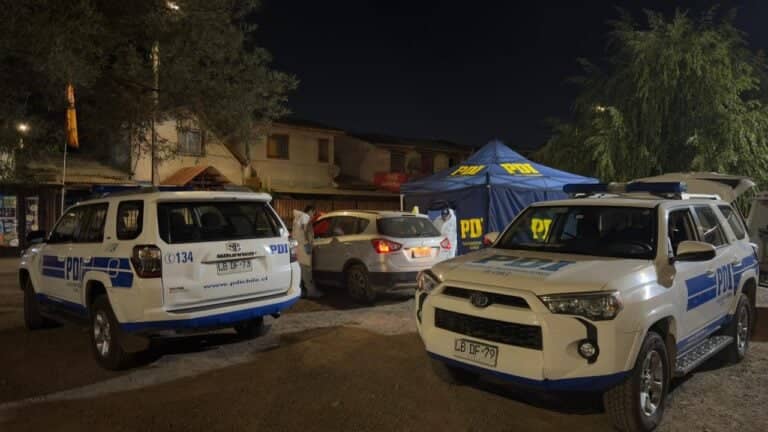 Doble homicidio en Talca: Dos jóvenes son acribillados al interior de un vehículo en Villa Don Gonzalo