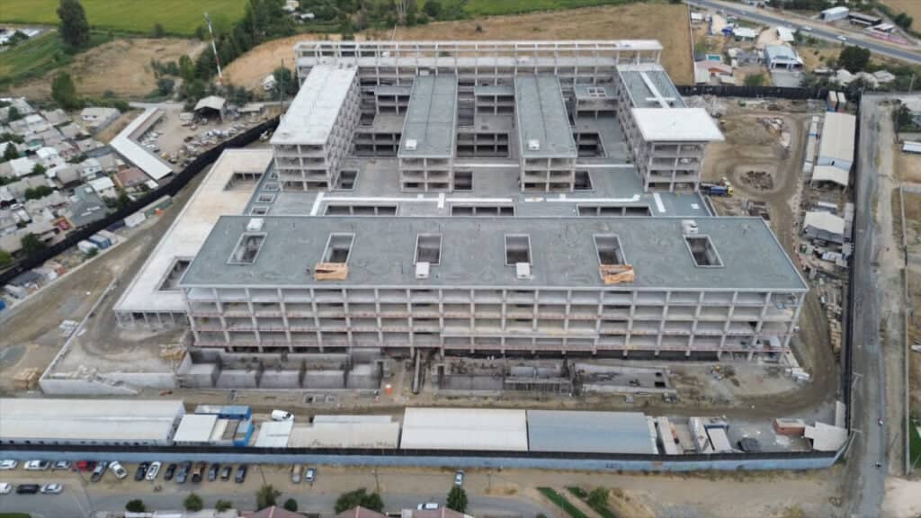 Contraloría ordena sumario tras detectar "graves irregularidades" en obras del Hospital de Linares