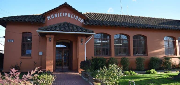 Municipalidad de Hualañé responde a denuncia de vecina por contaminación de panadería