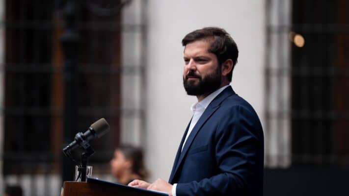 Visita presidencial al Maule: ¿Qué piden los alcaldes de la zona costera para mejorar la red de salud?