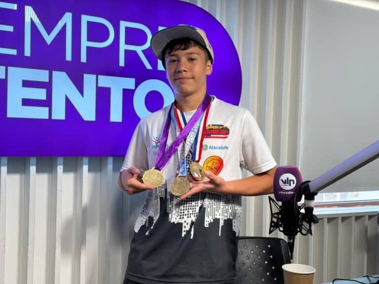 "El Barrera": La joven promesa del patinaje urbano curicano que sueña con llegar a un mundial