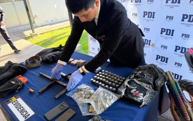 Caen 11 integrantes de peligrosa banda criminal que asolaba Curicó: Utilizaban a menores y exhibían armas en redes sociales