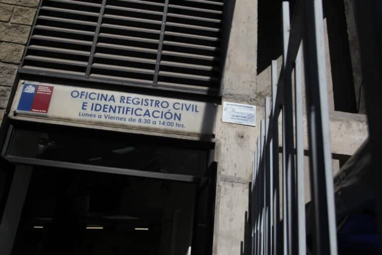 Corte de Talca ordena al Registro Civil revisar posesión efectiva tras excluir a heredero basándose en normas derogadas