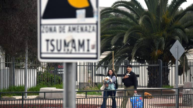 SENAPRED realizará hoy prueba de sirenas de alerta de tsunami en diversas comunas costeras del Maule