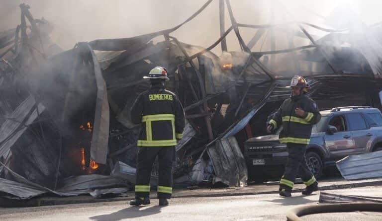 En riesgo vital: Mujer herida en incendio de Hualañé resultó con el 80% de su cuerpo quemado
