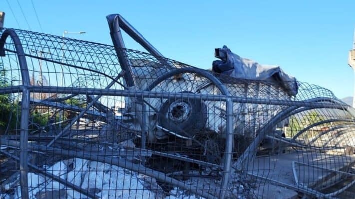 Camión destruye pasarela peatonal en la Ruta 5 Sur a la altura de San Fernando