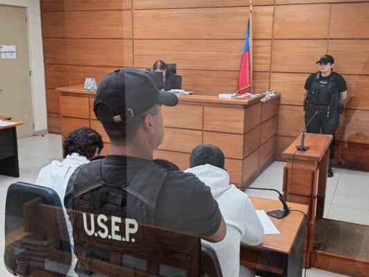 En prisión preventiva queda conductor imputado de atropellar y dar muerte a padre e hijo en Los Niches