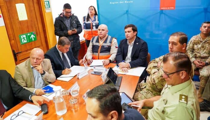 Autoridades coordinan acciones preventivas ante intenso sistema frontal que afecta a la región del Maule