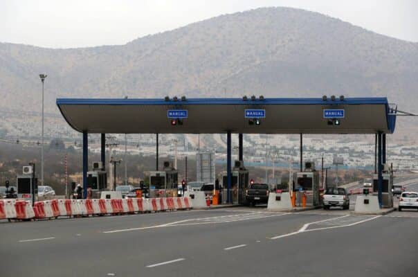 Gobierno implementa peaje a mil pesos en rutas clave por fin de semana largo de Semana Santa
