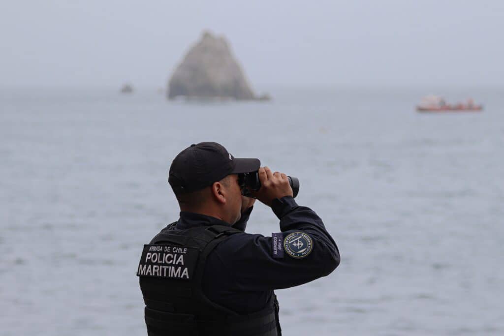 Cuatro pescadores resultan ilesos tras violento volcamiento de su embarcación en la caleta Duao