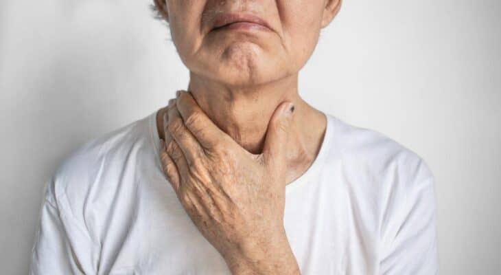 ¿El té con limón daña la voz?: Especialista del Hospital de Molina derriba popular mito médico en la antesala del invierno