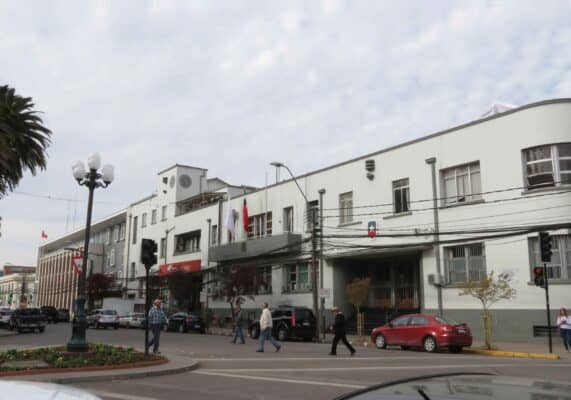 Concejo Municipal de Curicó aprueba adjudicación de auditoría externa a la empresa Surlatina por casi $19 millones