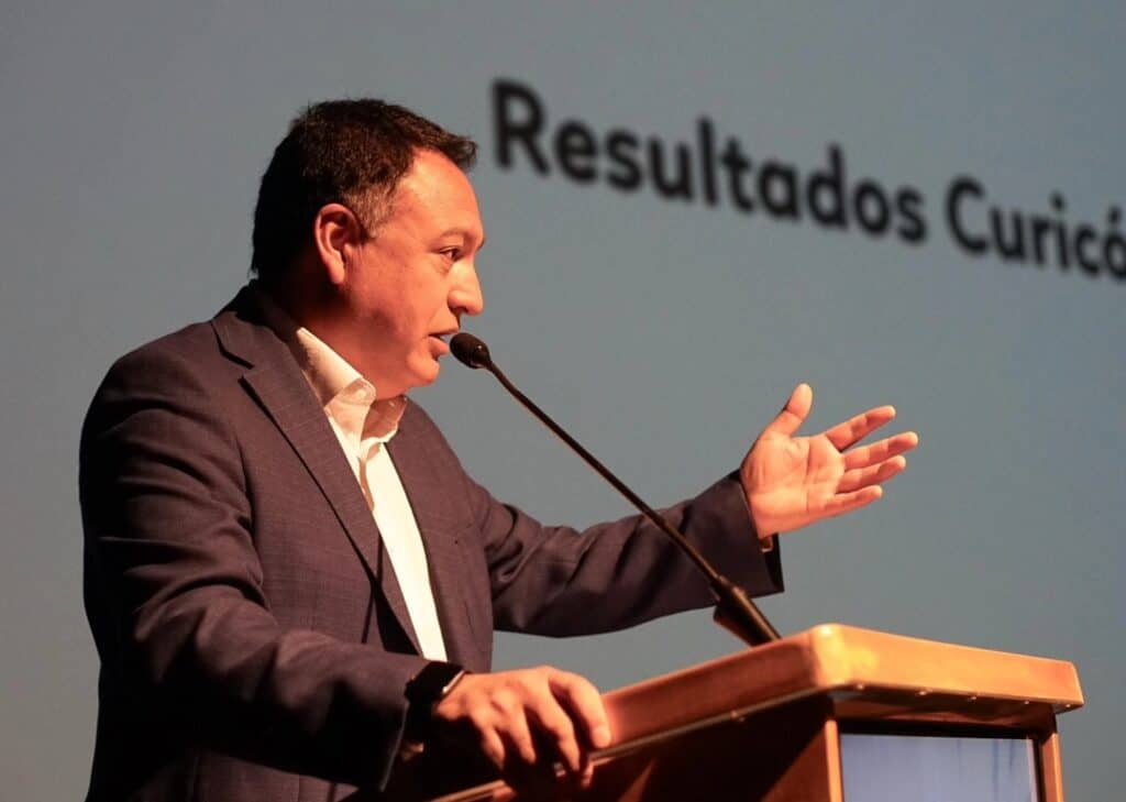 "Son situaciones individuales, no institucionales": Alcalde (s) de Curicó se refiere a filtración de videos íntimos
