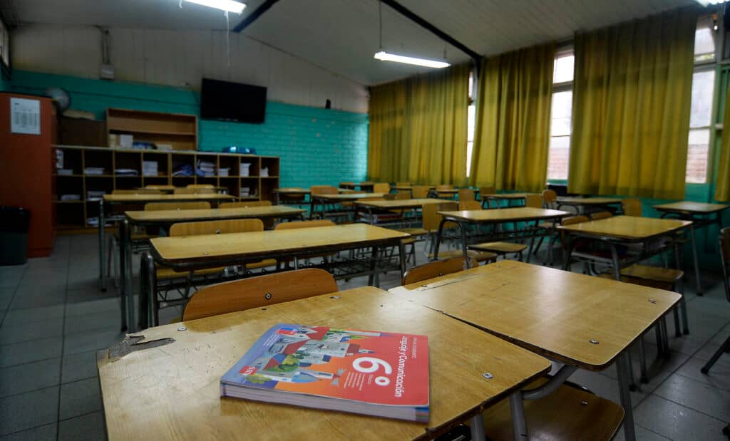 Liceo de Teno suspende clases de forma preventiva tras trascendidos de seguridad en redes sociales