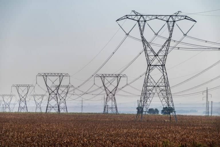 Senadora Vodanovic insiste en creación de royalty eléctrico ante alza en cuentas de luz en el Maule