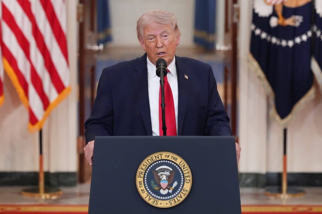 Trump da 48 horas a Irán para acuerdo sobre Ormuz o EE.UU. desatará el "infierno"