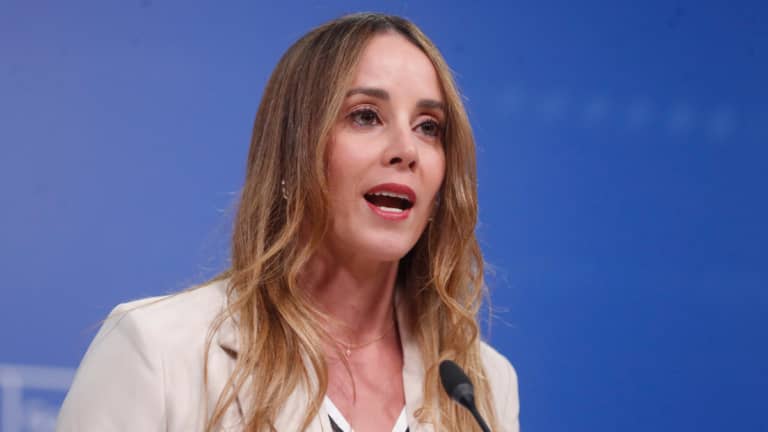 Cadem: Ministra Sedini se desploma 18 puntos y es la peor evaluada del gabinete