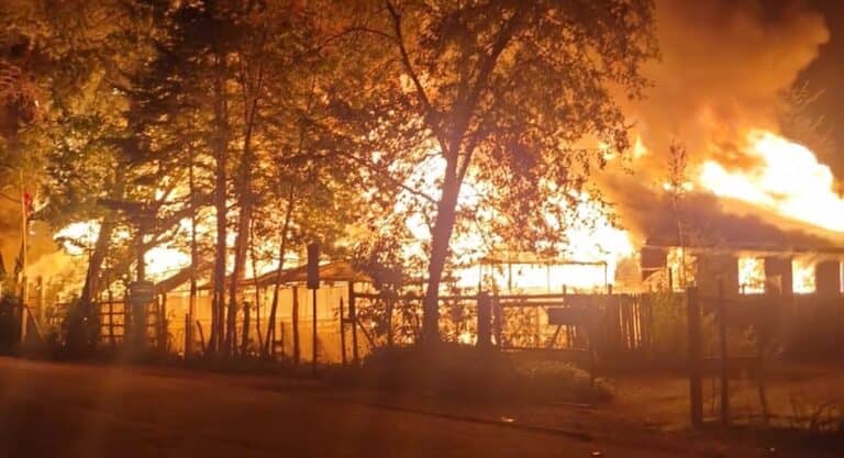 Organizan bingo solidario para reconstruir locales destruidos por incendio en el Parque Inglés