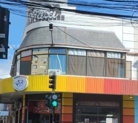 Mujer ciega denuncia discriminación en restaurant chino de Curicó