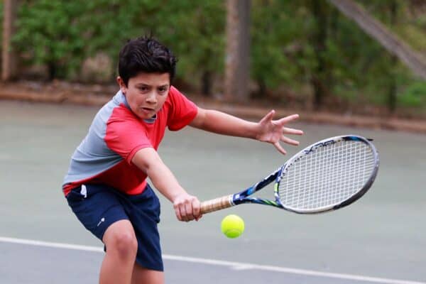 Escuela de Tenis de Curicó albergará la décima edición del circuito formativo "Entre Tenis"