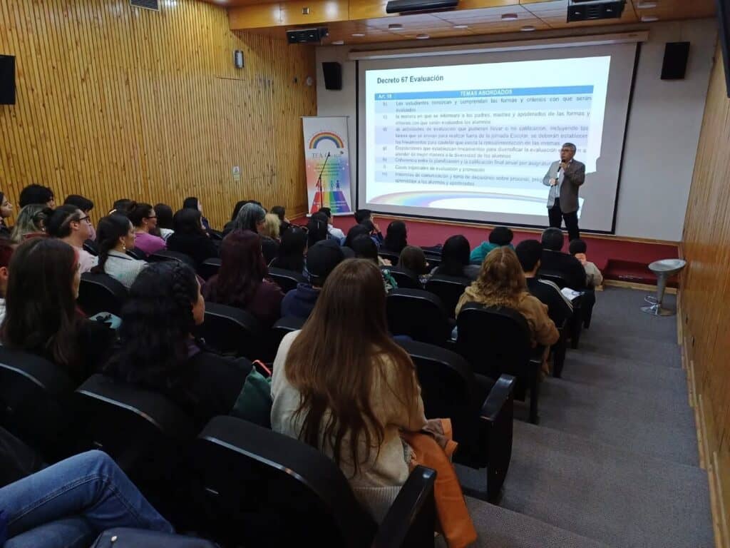 Curicó será sede de seminario gratuito sobre inclusión laboral y educación superior en jóvenes TEA