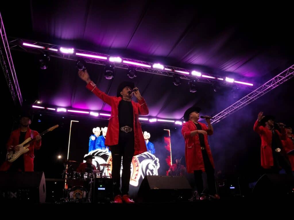 Con show masivo y feria de emprendedoras: Curicó celebrará a las madres en su día