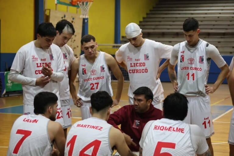 Liceo de Curicó divide honores ante Villa Alemana y sigue en la pelea por la Liga Dos