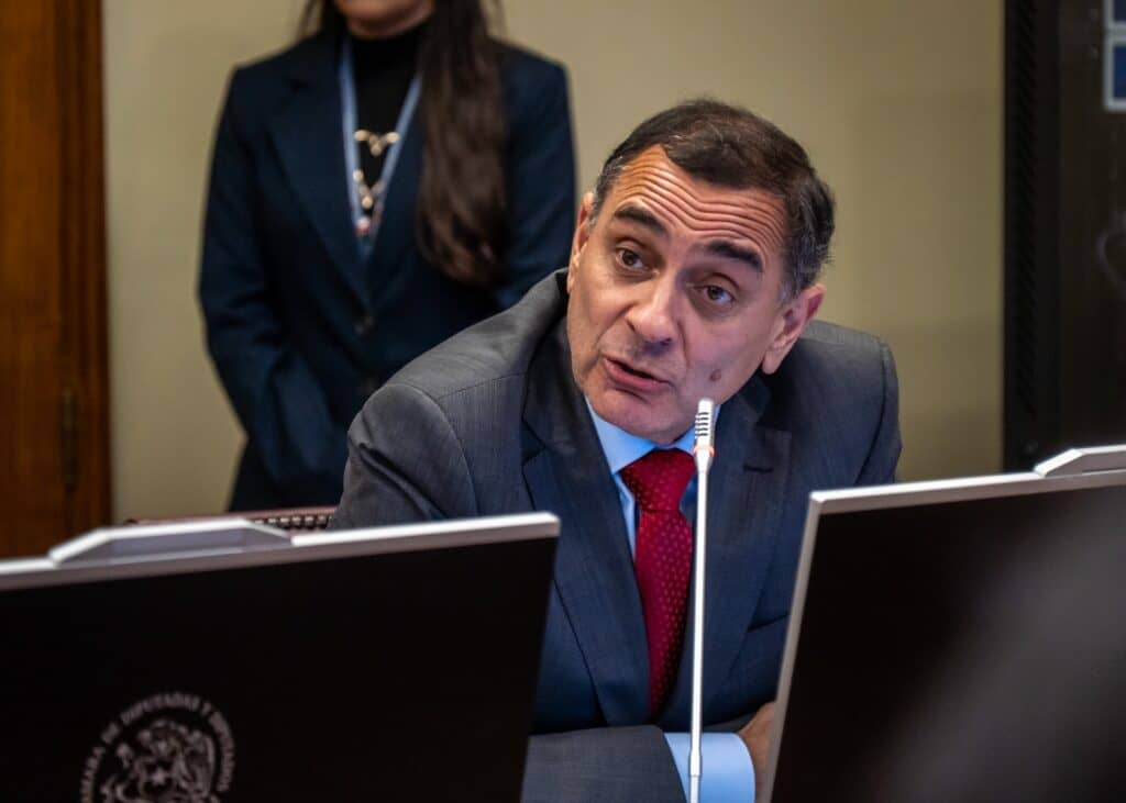 Diputado Muñoz respalda proyecto de reingreso educativo: "La deserción escolar es una urgencia nacional"