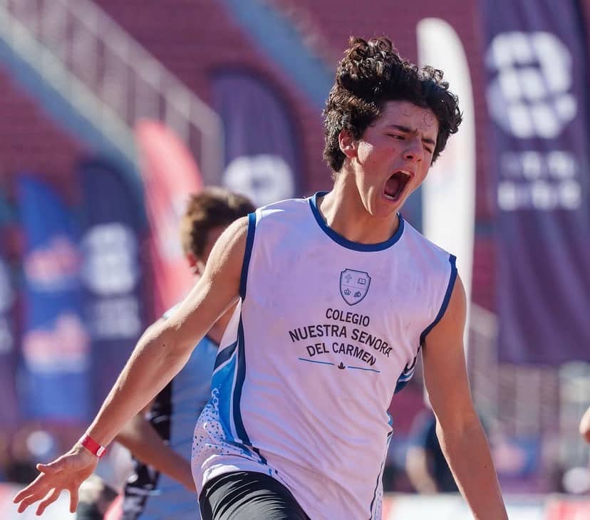 Atletas curicanos brillan en el Interescolar Preparatorio de Santiago con oro y plata