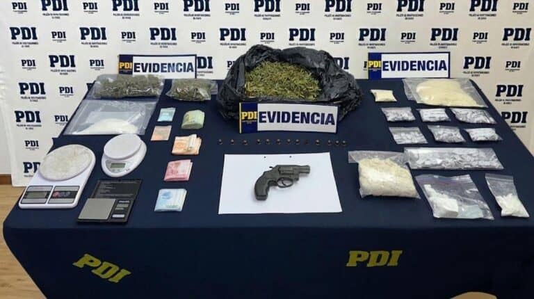 PDI desarticula cinco puntos de venta de drogas en Sarmiento tras masivo operativo policial