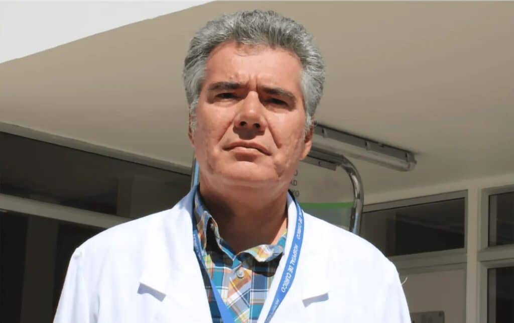 Director del Hospital de Curicó descarta "cultura de maltrato" tras acusaciones de la FENATS por muerte de enfermero