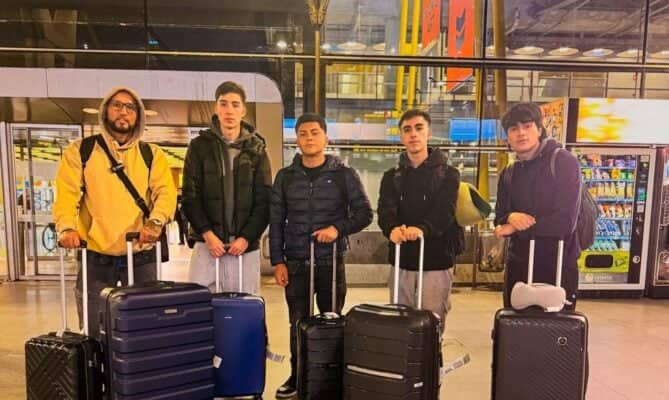 Cuatro jóvenes futbolistas curicanos emprenden viaje a prueba al Leganés de España