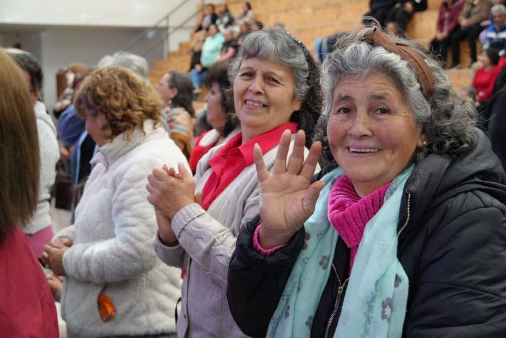 Jornada artístico-cultural marcó celebración del Día de la Mamá en Teno