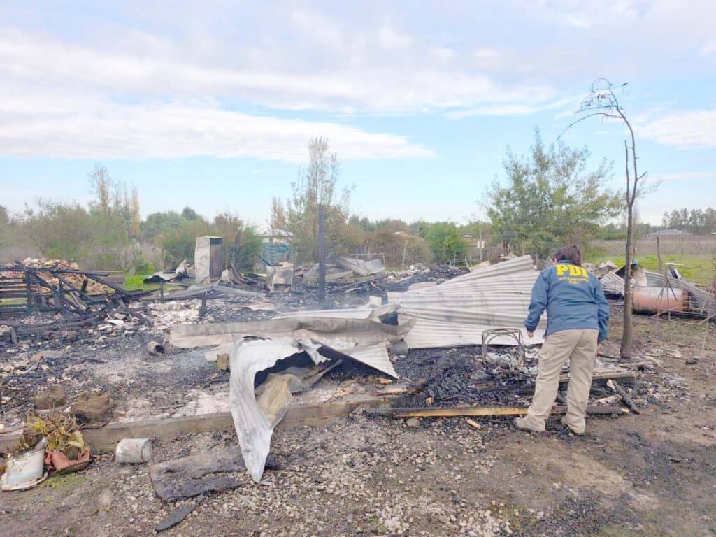 Adulta mayor fallece en incendio que afectó a su domicilio en Linares