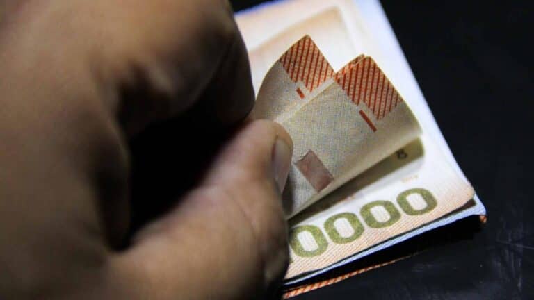 El 87% de los trabajadores en Chile cree que su sueldo no es suficiente para cubrir sus necesidades