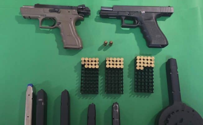 Carabineros detiene a cuatro sujetos con amplio prontuario por porte ilegal de armas tras control vehicular en Curicó